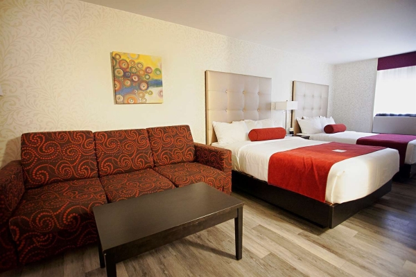 Hotel BW PLUS MONTREAL DOWNTOWN